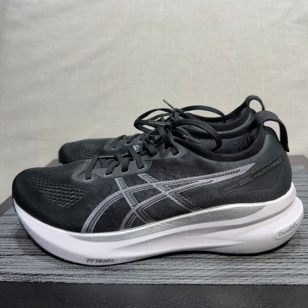 ASICS Gel-Kayano 31 Running Shoes - Womens 11 - Black White 1012B670